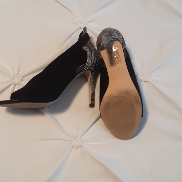 WHBM Peep Toe Pumps - Picture 4 of 4
